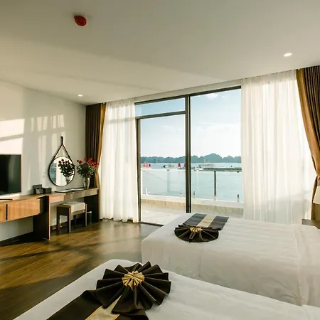 Sun Bay Tuan Chau Hotel