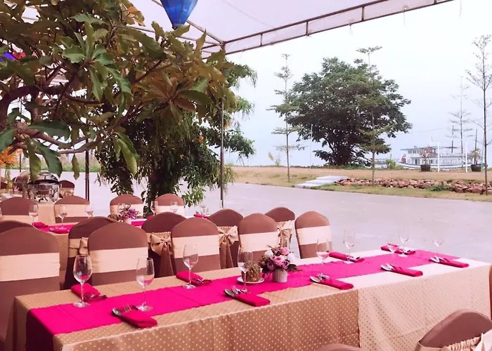 Sun Bay Tuan Chau Hotel 3*